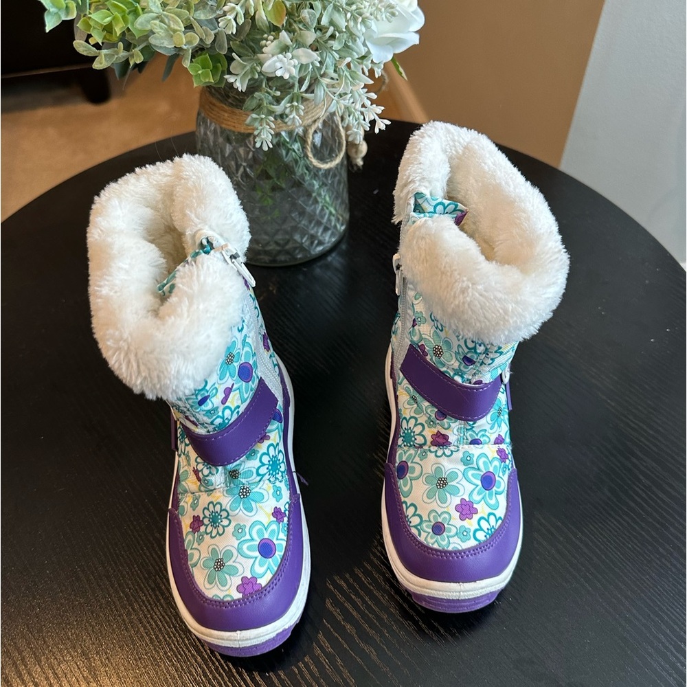 Nova Mountain Floral Purple and White Winter Snow Boot